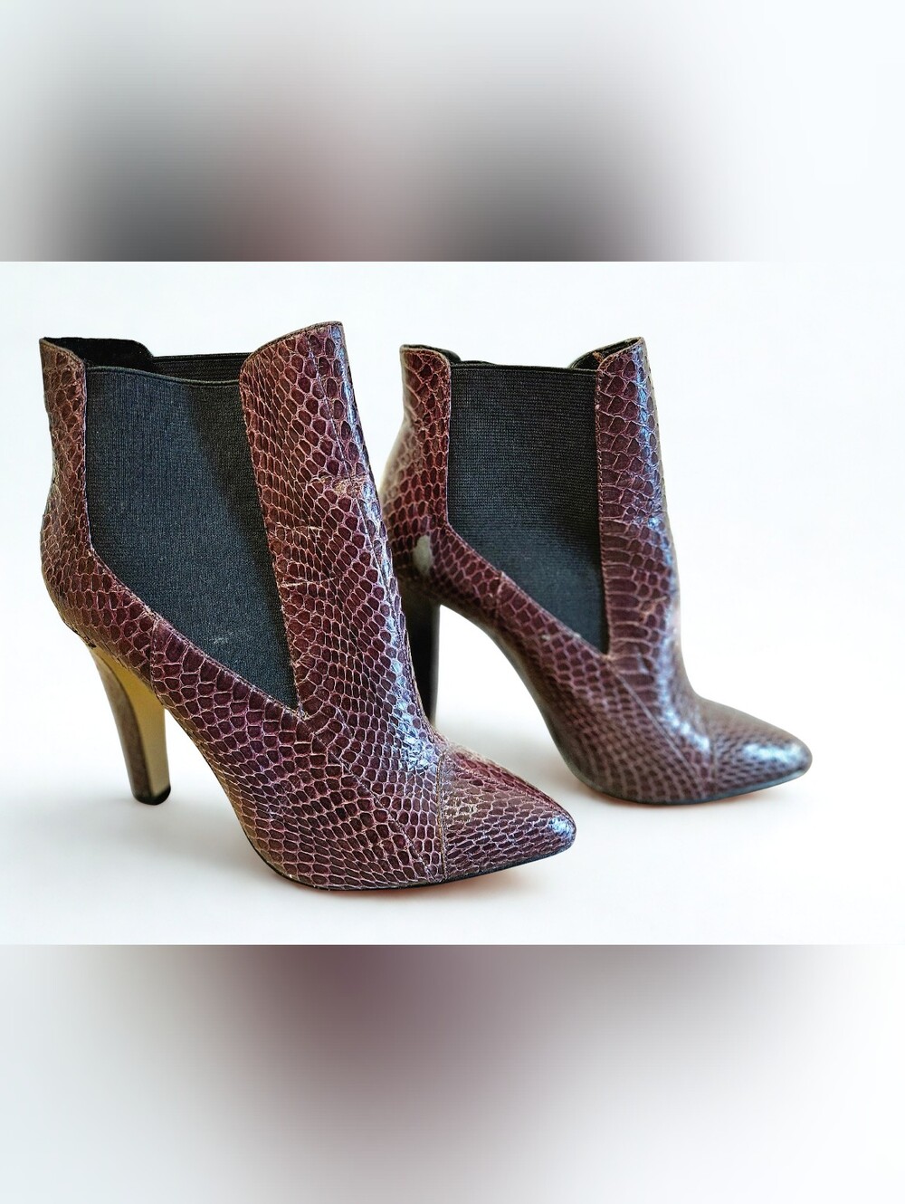 Women's Burgundy Snake-Embossed Pointed Toe Ankle Boots